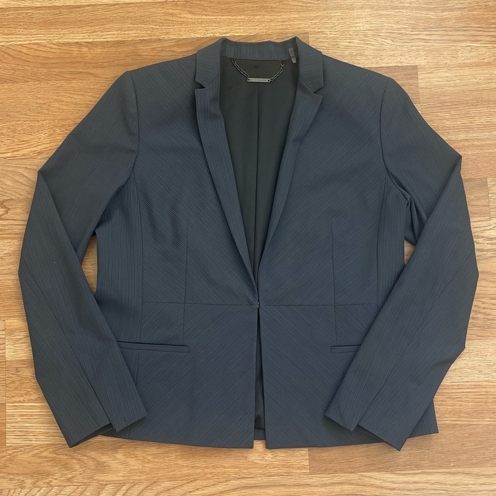 Elie Tahari Laurel Jacket Blazer Pinstripe Navy Multi Wool Blend Size 14